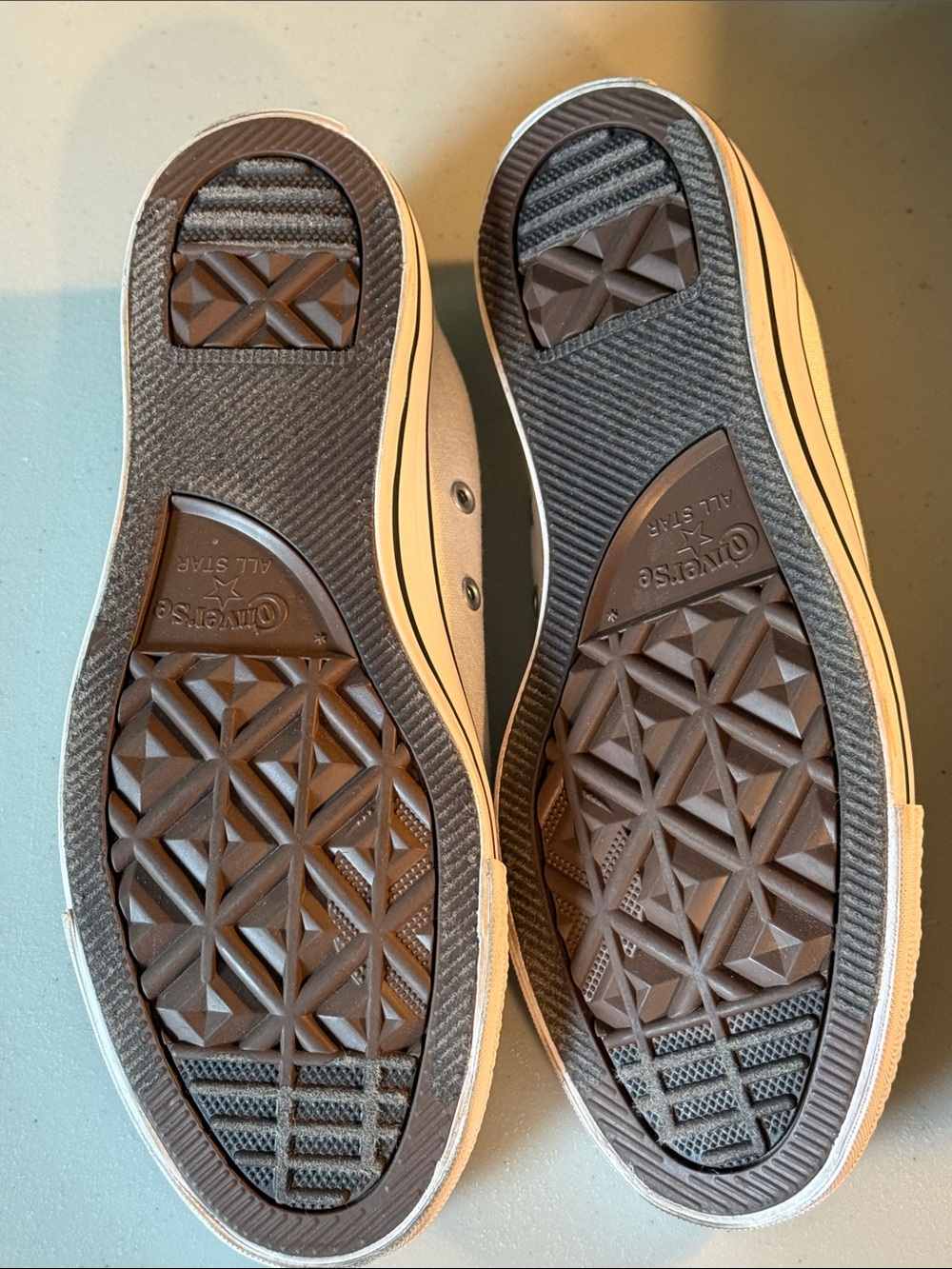 Converse White Low Top Slip-On Sneakers - Picture 7 of 9